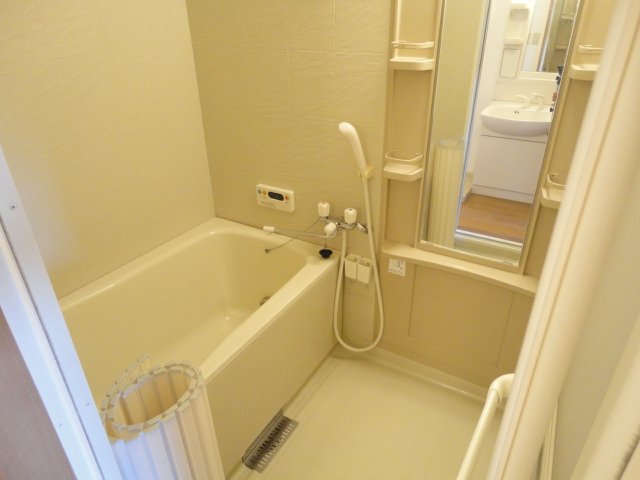 バス・シャワールーム　バス