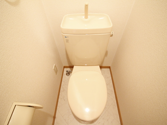 トイレ　※別のお部屋の写真になります。