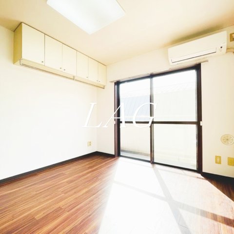 居室・リビング　洋室のお部屋です。