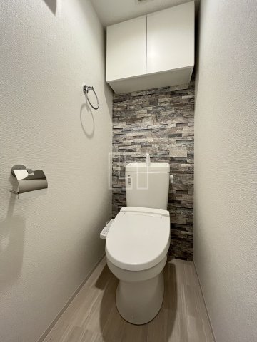 トイレ　セレニテフラン本町　トイレ