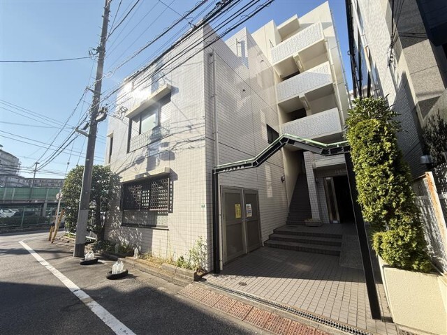 建物外観　外観タイル張り