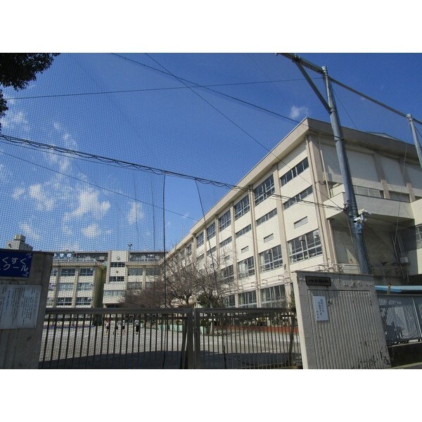 小学校　江戸川区立第六葛西小学校（小学校）まで291m