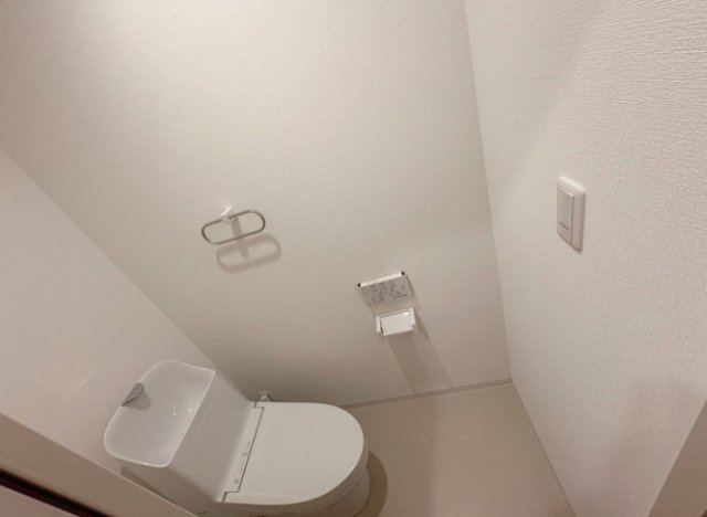 トイレ　※同ハウスメーカー施工の類似物件参考写真です