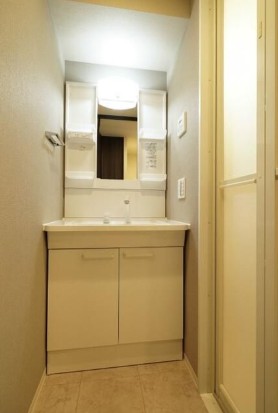 洗面設備　＊同物件別部屋参考写真