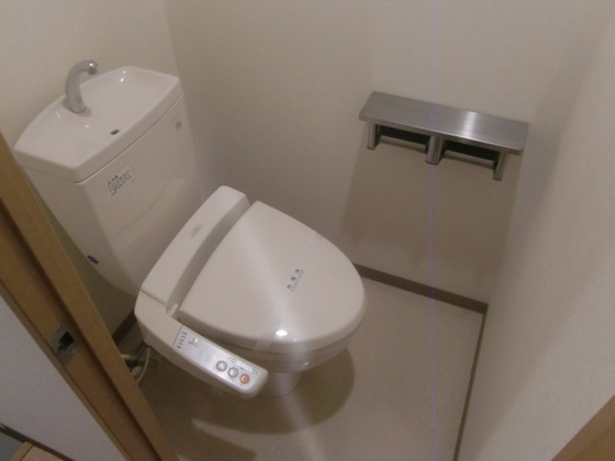 トイレ　※他号室の写真です。