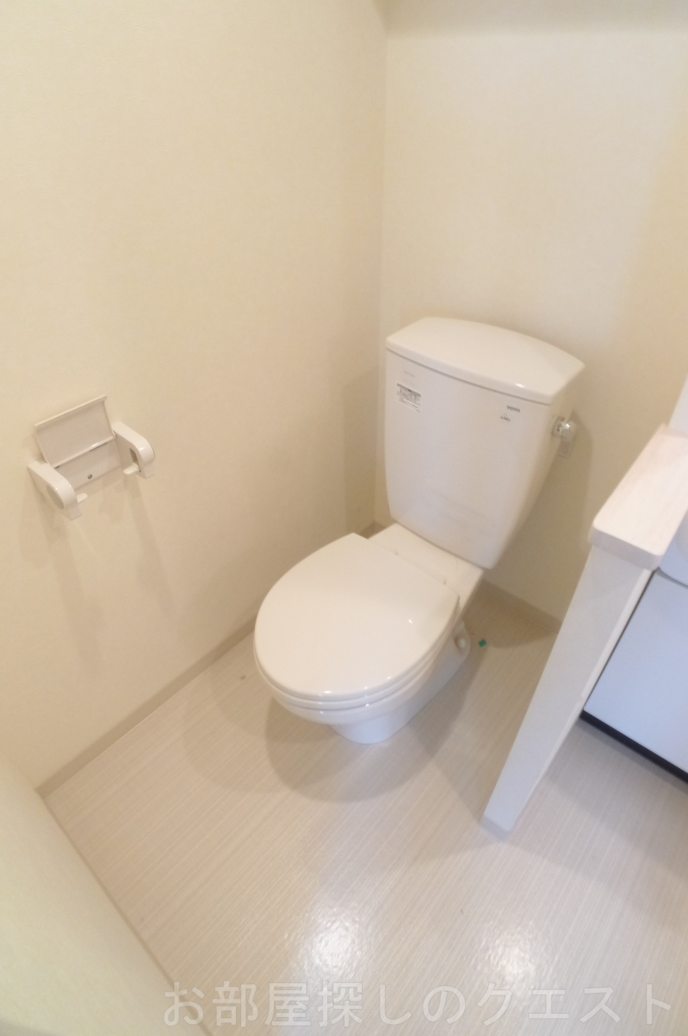 トイレ　（写真は同仕様）