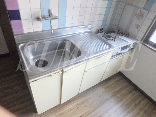 キッチン　広々使えます。