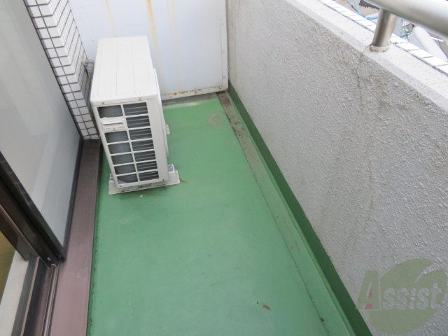 バルコニー　バルコニーです。たまには景色を楽しんではいかがでしょうか。