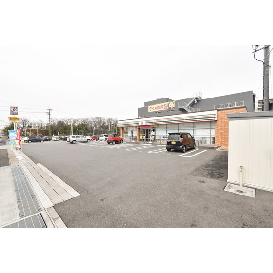 コンビニ　セブンイレブン名古屋鳴子町３丁目店（コンビニ）まで800m