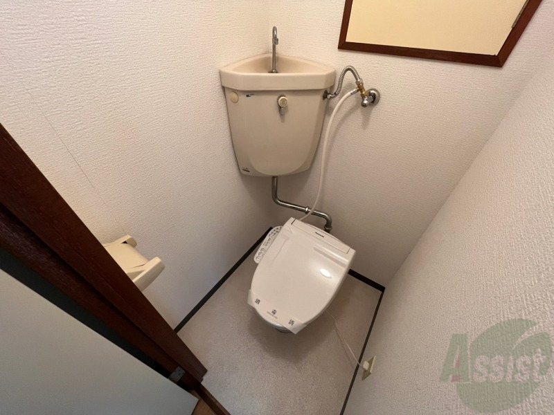 トイレ　ウォシュレット機能がついたトイレ。安心して使用できますね。