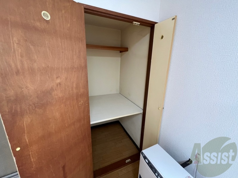 収納　寝室には収納があります。すっきり片づけましょう！