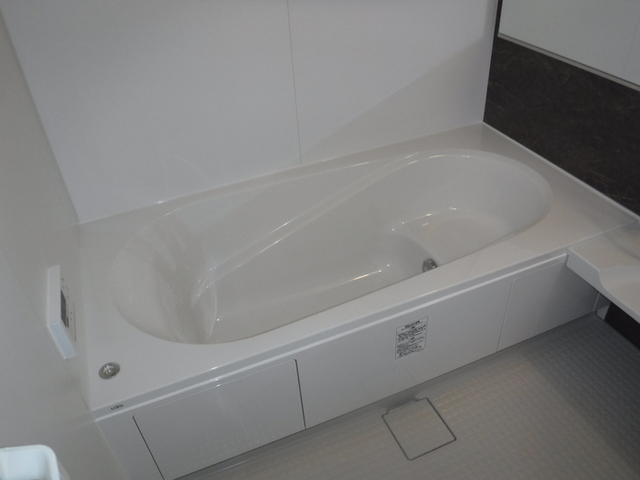 バス・シャワールーム　一坪風呂