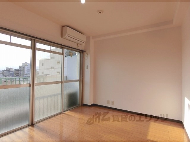 居室・リビング　居室