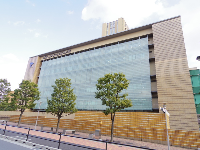 病院　帝京大学医学部附属病院（病院）まで711m