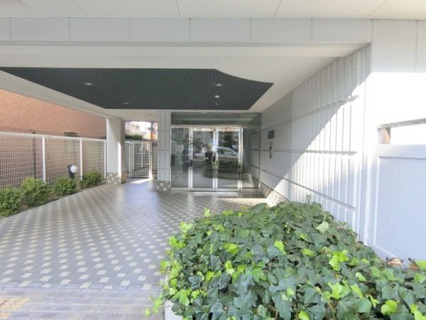 エントランス　エントランス