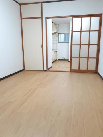 居室・リビング　居間です