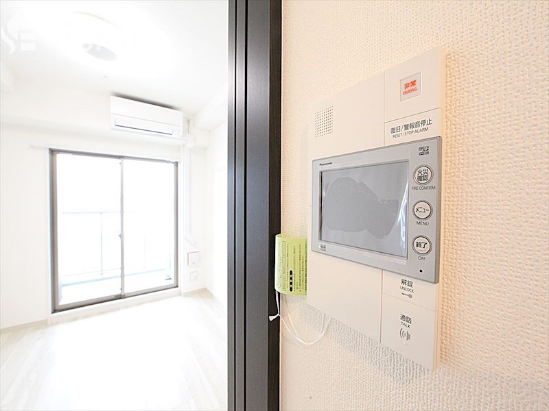 セキュリティ　モニター付きインターホン