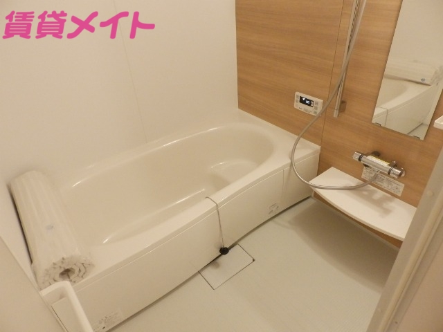 バス・シャワールーム　同型参考写真です。