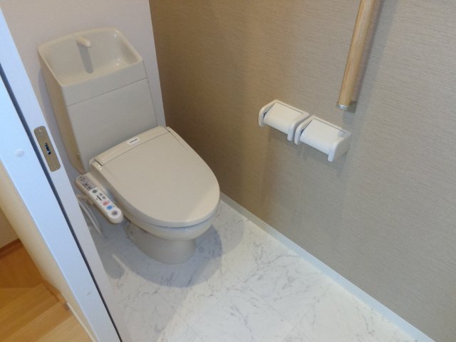 トイレ　シャワー付トイレ