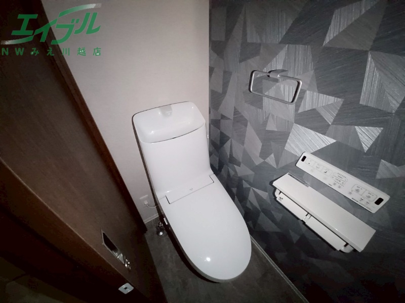 トイレ　同型参考写真