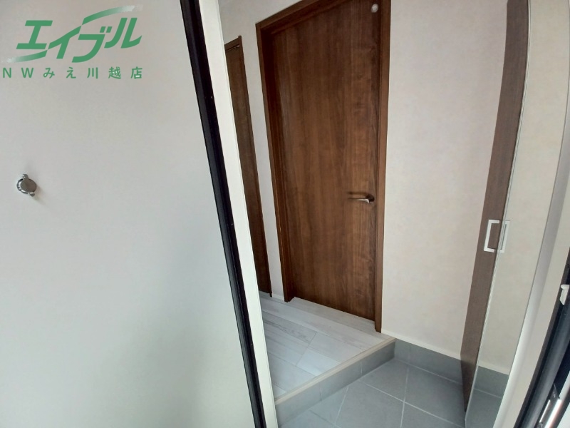 玄関　同型参考写真