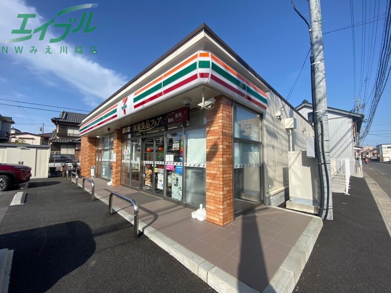 コンビニ　セブンイレブン桑名外堀店（コンビニ）まで386m