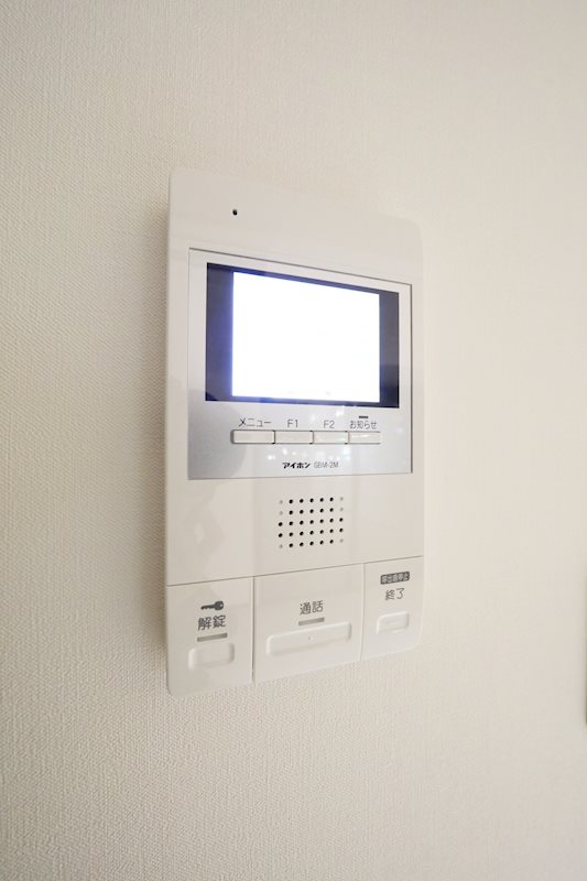 セキュリティ　モニター付きインターホン