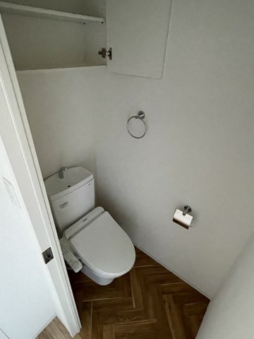 トイレ　シンプルで使いやすいトイレです