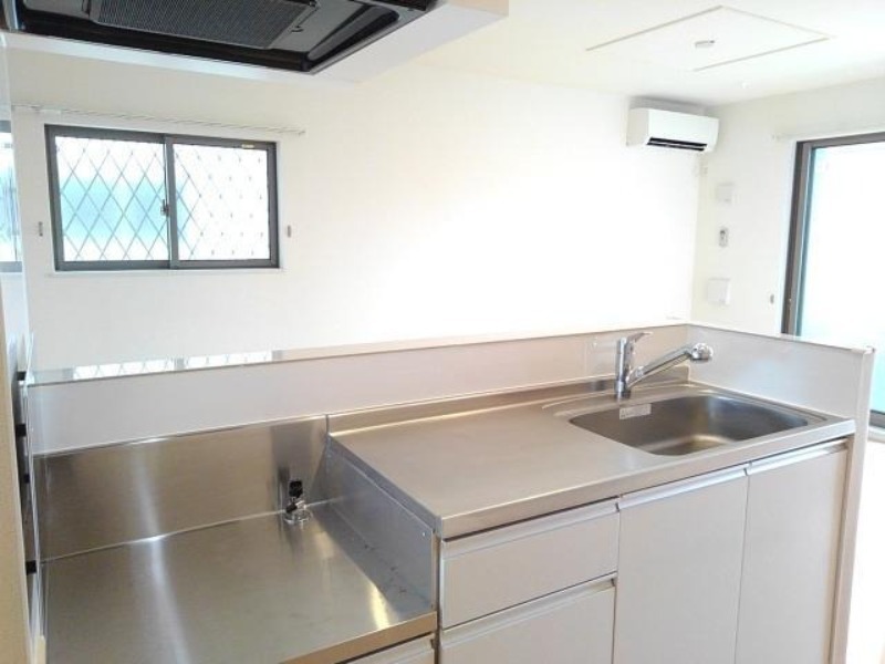 キッチン　図面と現状に相違がある場合には現状を優先