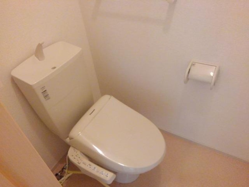 トイレ　図面と現状に相違がある場合には現状を優先