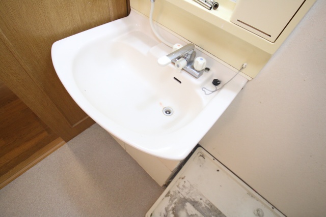洗面設備　別室の参考写真です