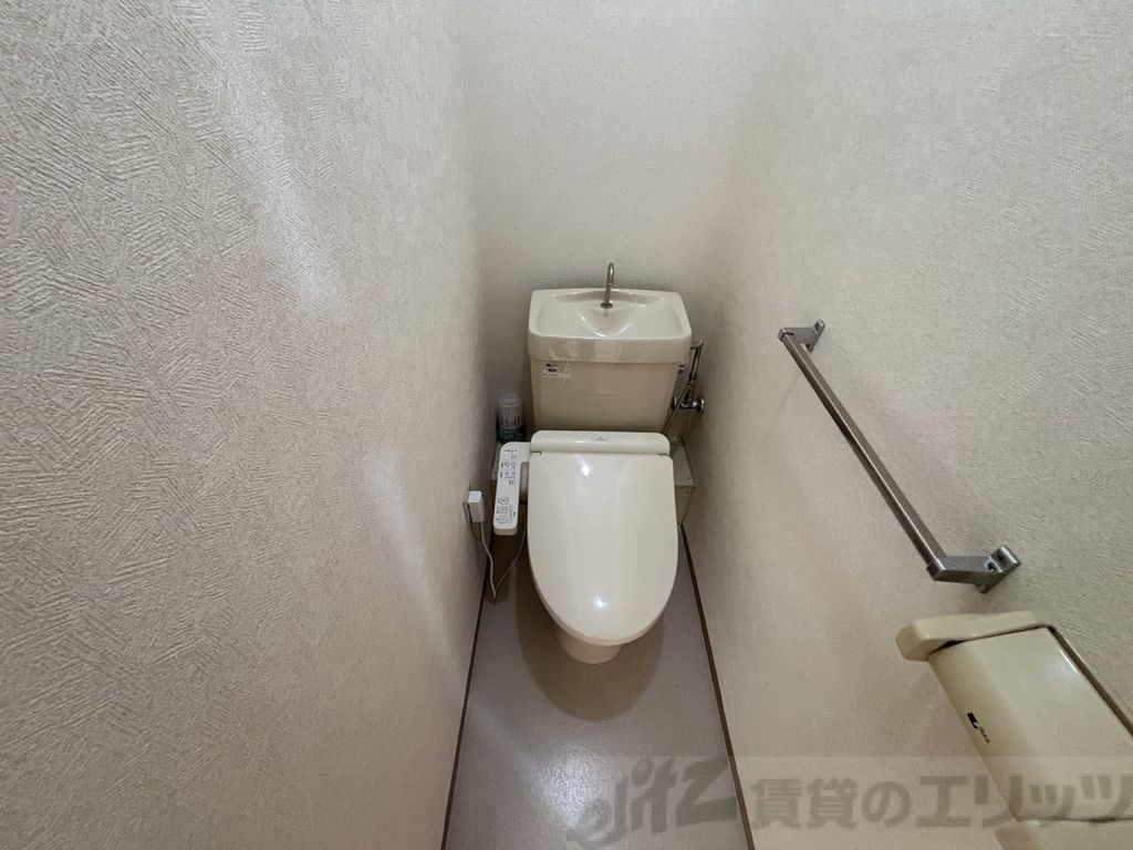 トイレ　トイレ