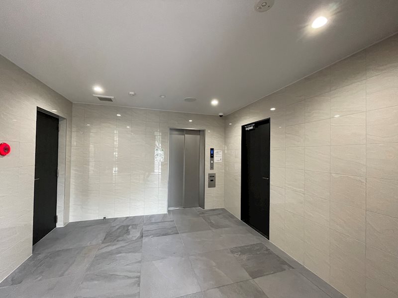 エントランス　★見学予約受付中★