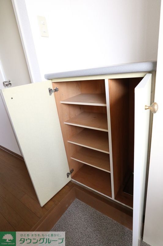 玄関　★お問い合わせはタウンハウジングまで★