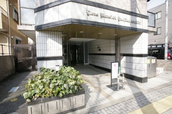 エントランス　★お問い合わせはタウンハウジングまで★