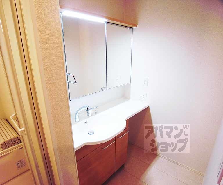 洗面設備　ホテルのような洗面台！