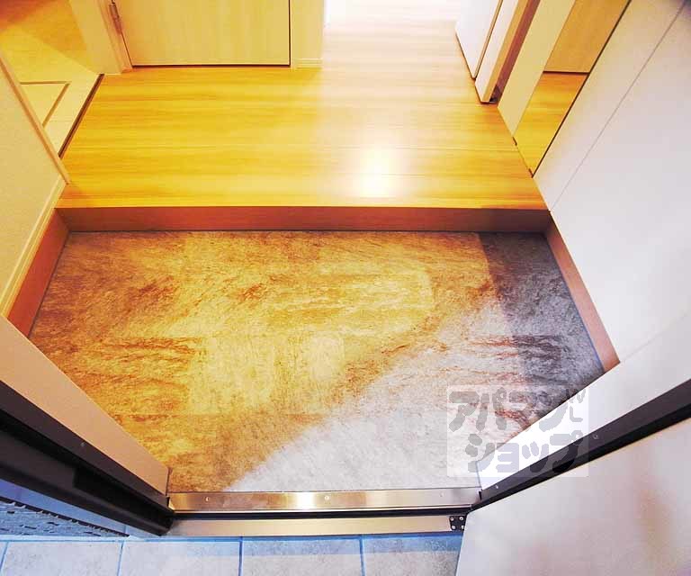 玄関　玄関です。