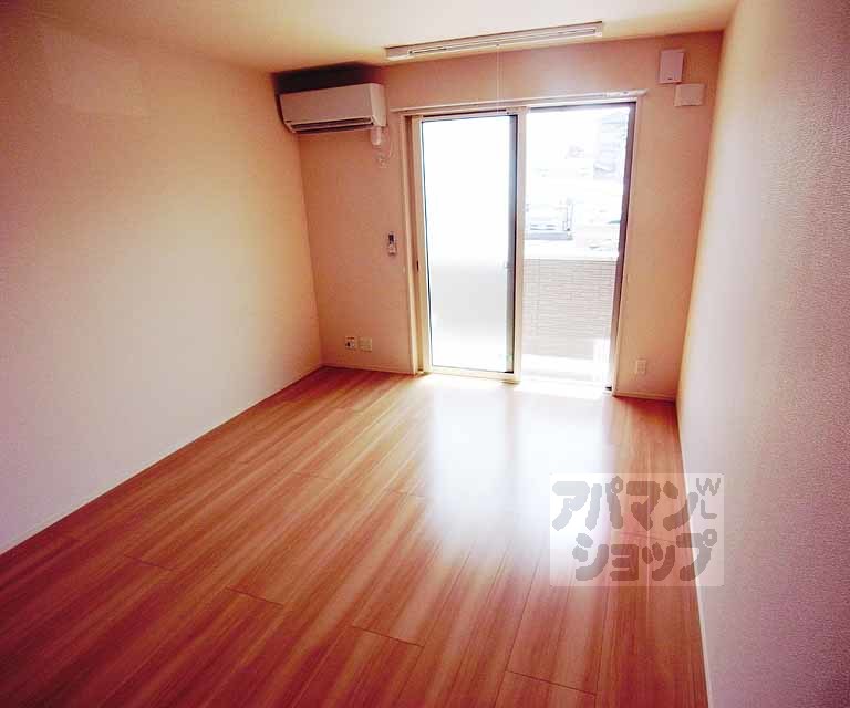 居室・リビング　日当り良好！