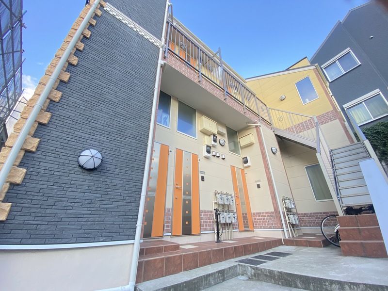 建物外観　デザインに優れた単身向け物件です