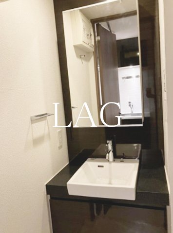 洗面設備　洗面台です。