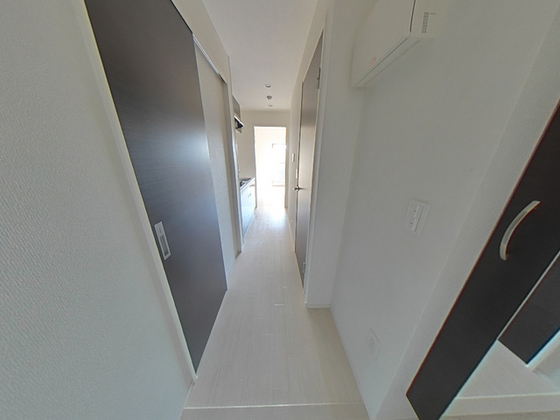 玄関　※別部屋の写真です