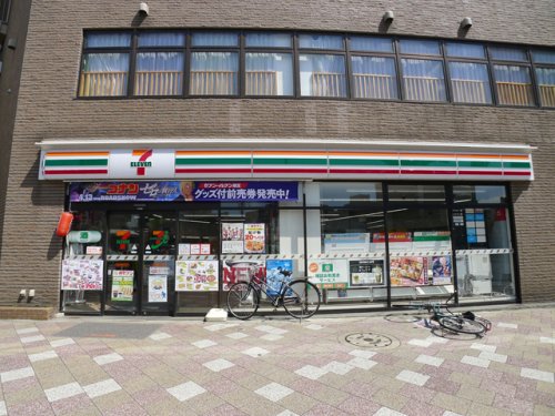コンビニ　セブンイレブン 西巣鴨駅前店（コンビニ）まで317m