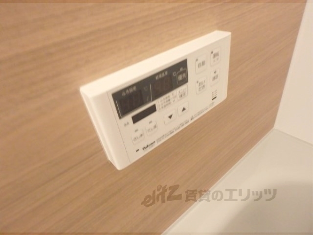 その他設備　給湯器リモコン