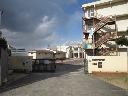 中学校　堺市立日置荘中学校（中学校）まで377m