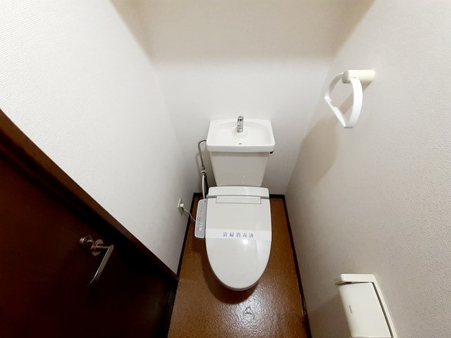 トイレ　別号室