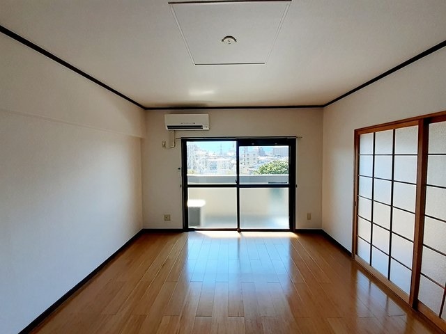 居室・リビング　別号室