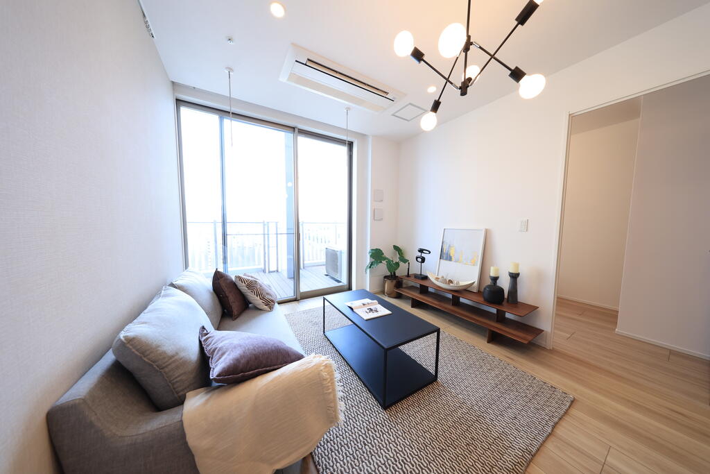 居室・リビング　内観1