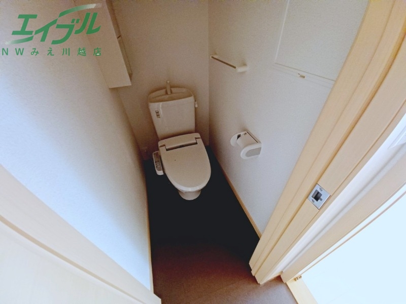 トイレ　反転タイプ参考写真