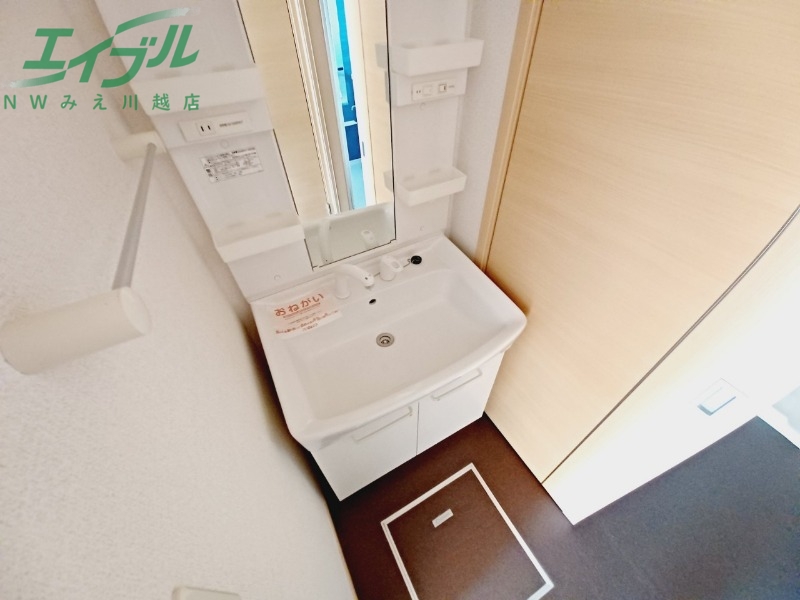 洗面設備　反転タイプ参考写真