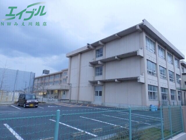 小学校　四日市市立八郷小学校（小学校）まで1709m